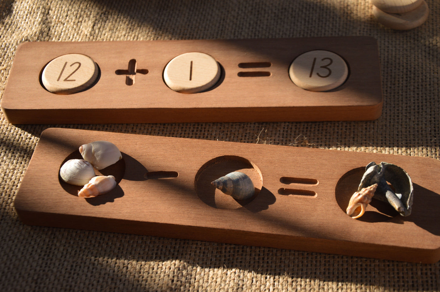 Reversible Counting Tray and Tokens